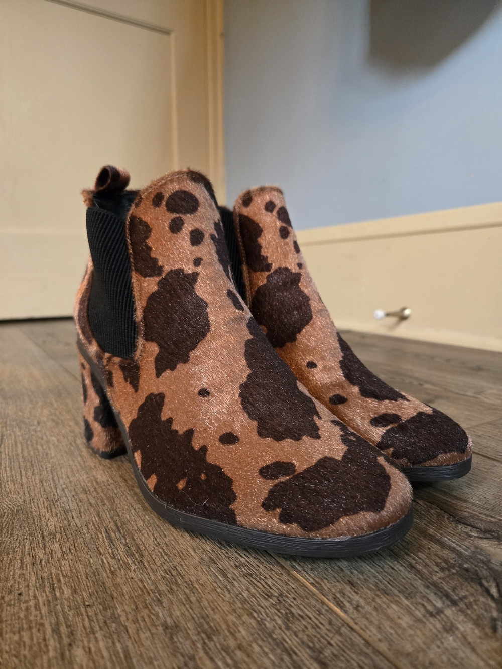 Brown Cowhide Chelsea Block Heel Booties - Women's
